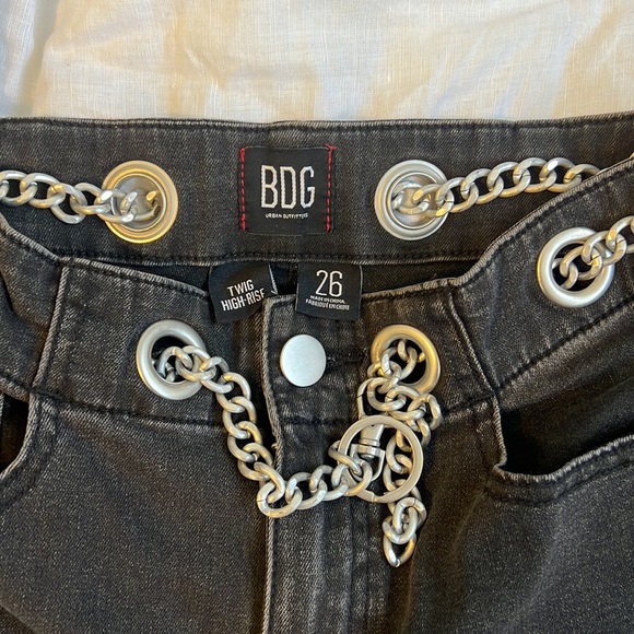BDG Chain Jeans - Picture 9 of 9